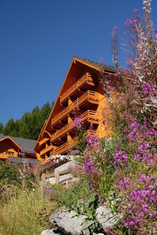 Residence Odalys Le Hameau Et Les Chalets De La Vallee D'Or Valloire Bagian luar foto