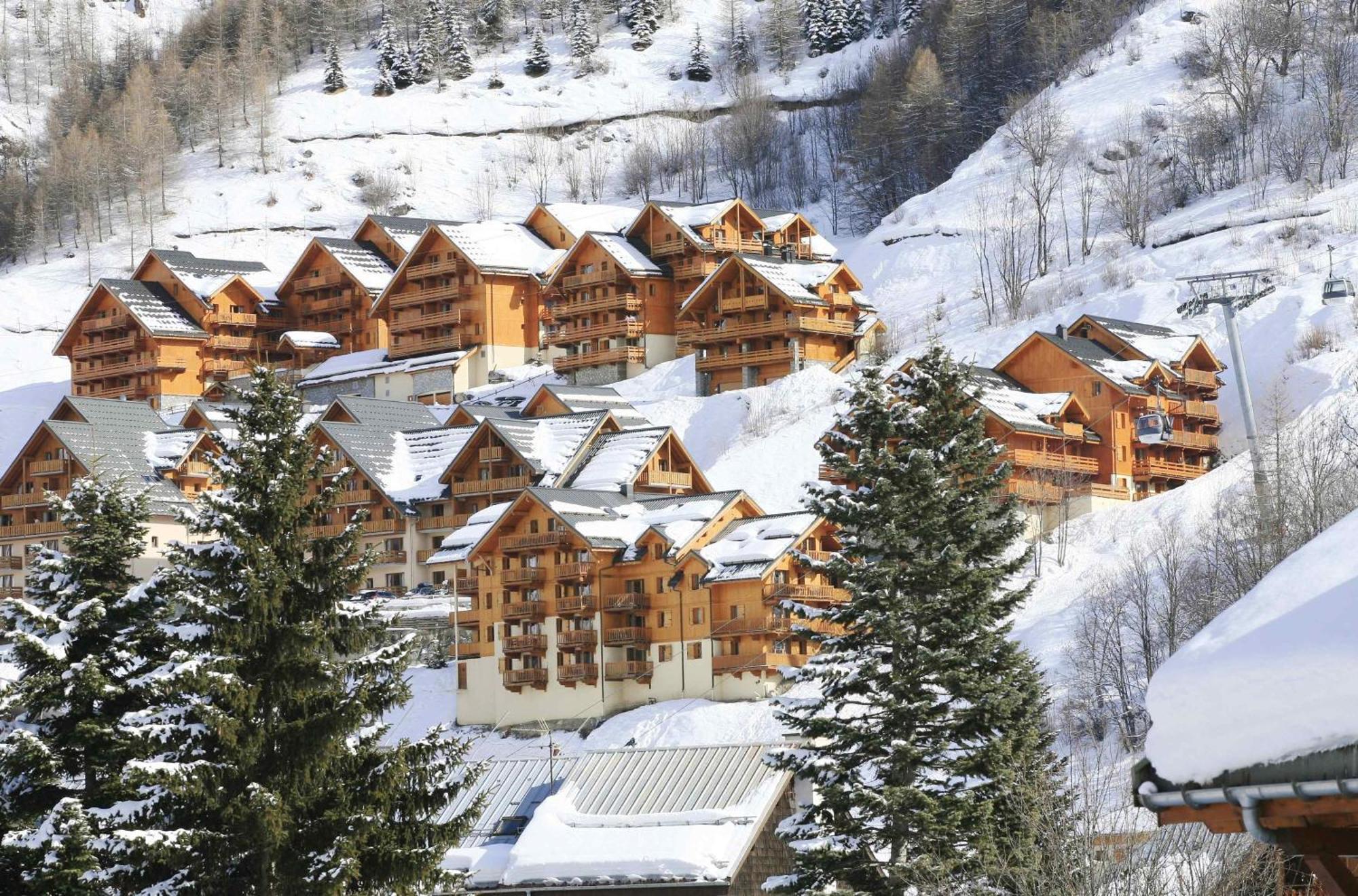 Residence Odalys Le Hameau Et Les Chalets De La Vallee D'Or Valloire Bagian luar foto