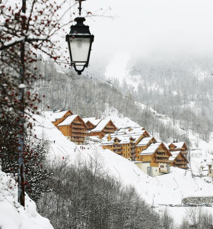Residence Odalys Le Hameau Et Les Chalets De La Vallee D'Or Valloire Bagian luar foto