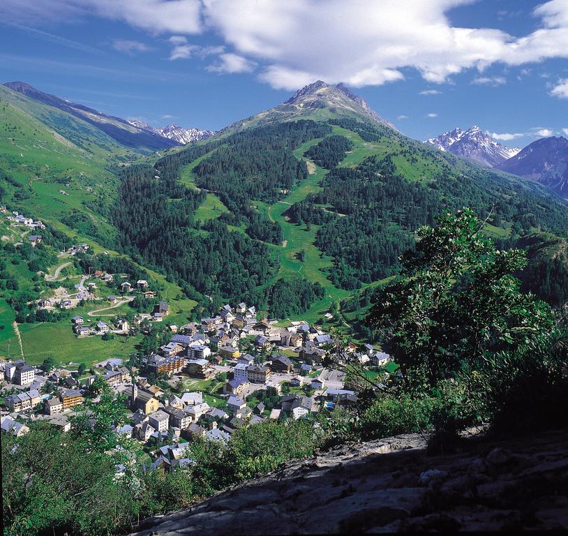 Residence Odalys Le Hameau Et Les Chalets De La Vallee D'Or Valloire Bagian luar foto