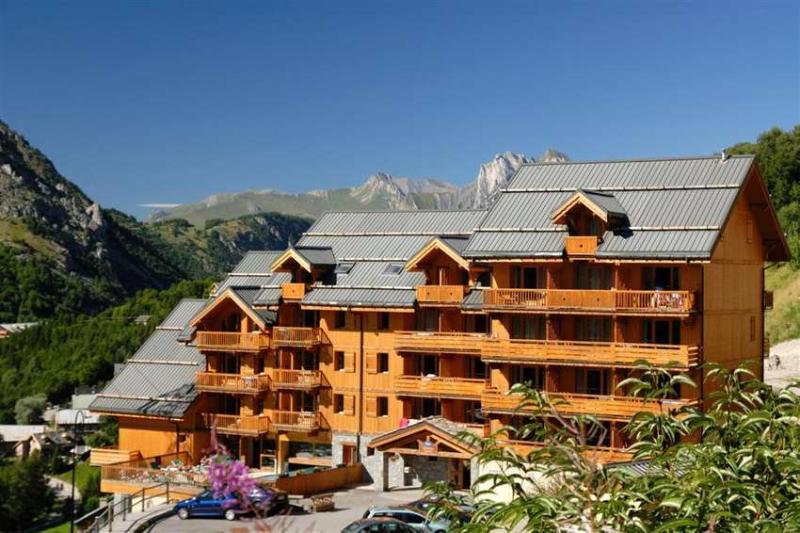 Residence Odalys Le Hameau Et Les Chalets De La Vallee D'Or Valloire Bagian luar foto