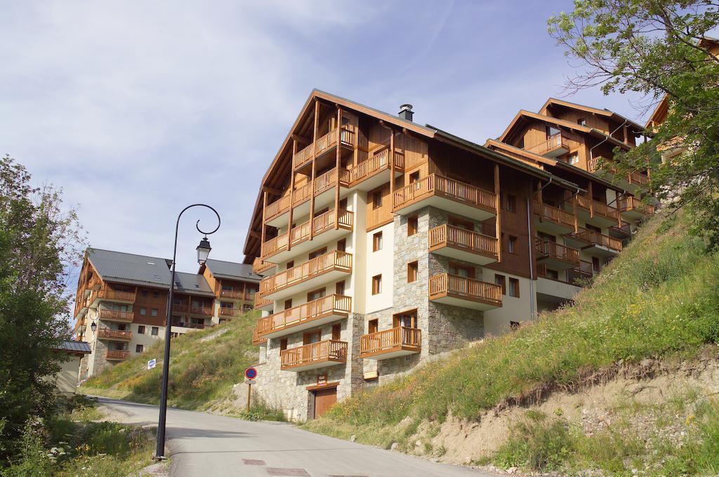 Residence Odalys Le Hameau Et Les Chalets De La Vallee D'Or Valloire Bagian luar foto