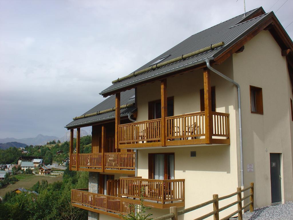 Residence Odalys Le Hameau Et Les Chalets De La Vallee D'Or Valloire Bagian luar foto